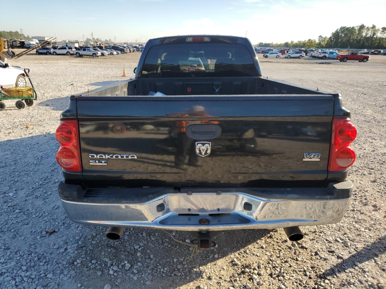 Lot #3037333756 2005 DODGE DAKOTA SLT