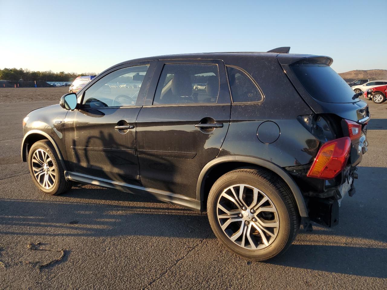 Lot #2991392014 2018 MITSUBISHI OUTLANDER