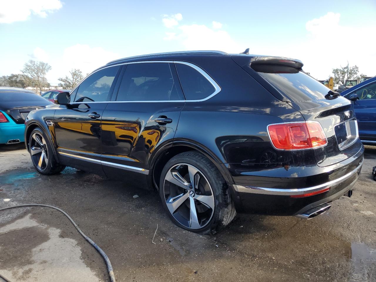 Lot #2986712435 2017 BENTLEY BENTAYGA