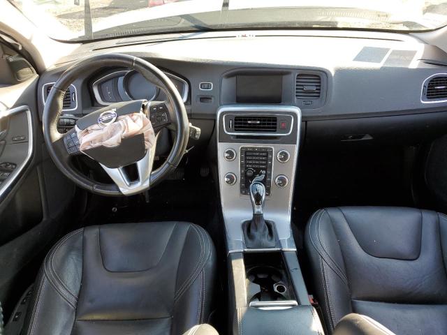 2018 VOLVO V60 T5 DYN YV140MEL5J2379492