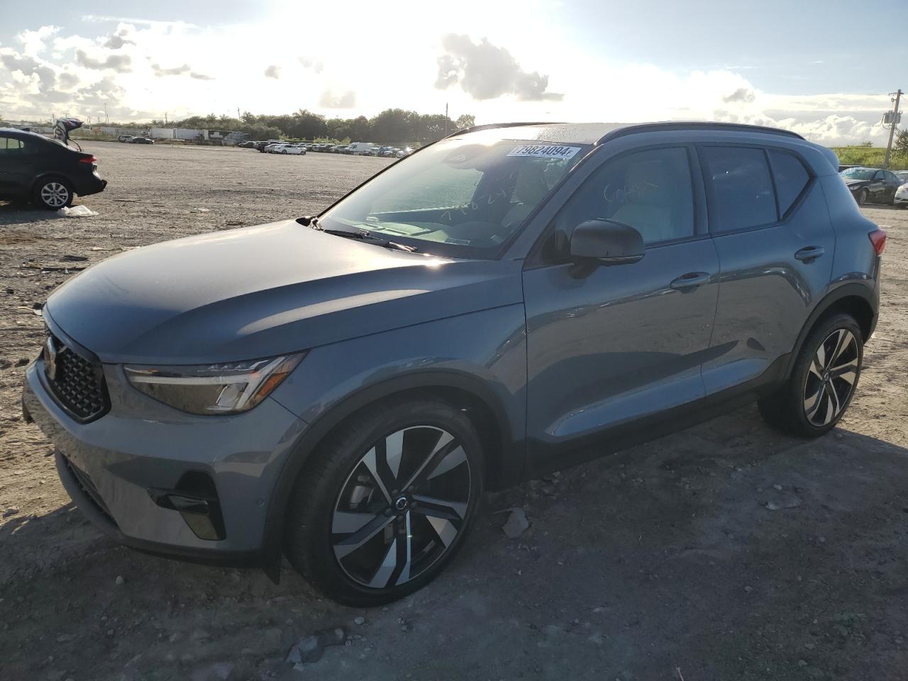 Lot #3029622095 2023 VOLVO XC40 ULTIM