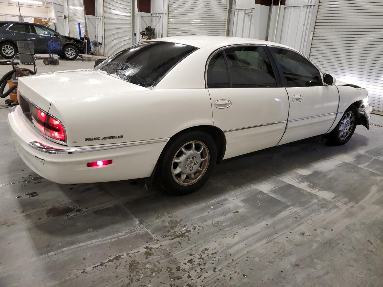 Lot #3028524915 2004 BUICK PARK AVENU