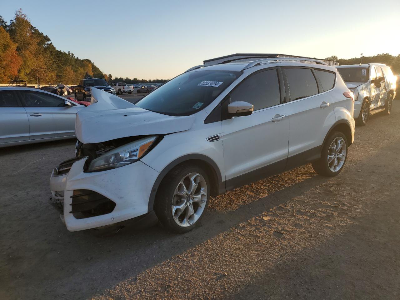  Salvage Ford Escape