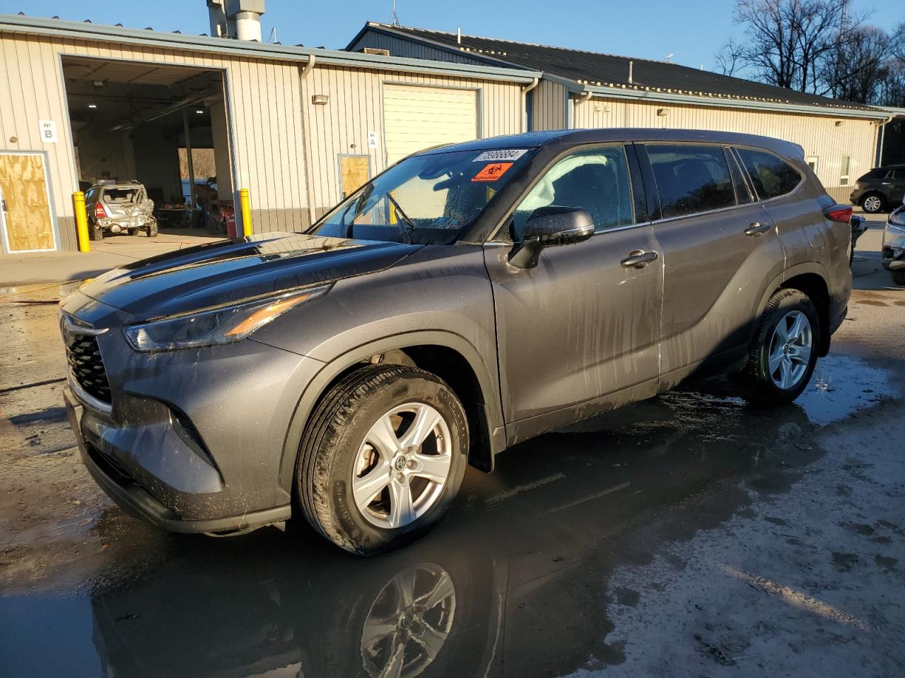 Lot #2993152465 2022 TOYOTA HIGHLANDER