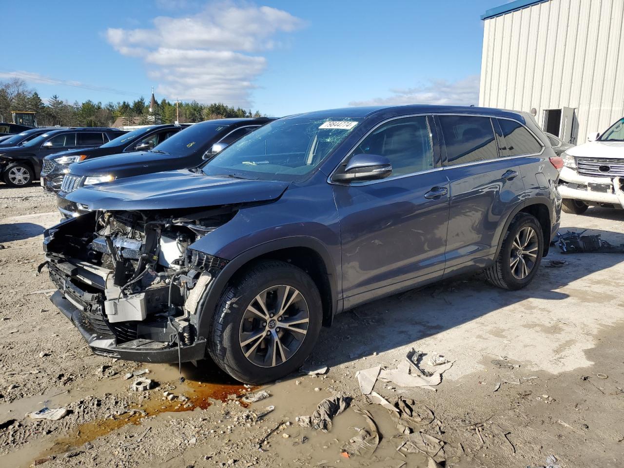 Lot #3026111112 2017 TOYOTA HIGHLANDER