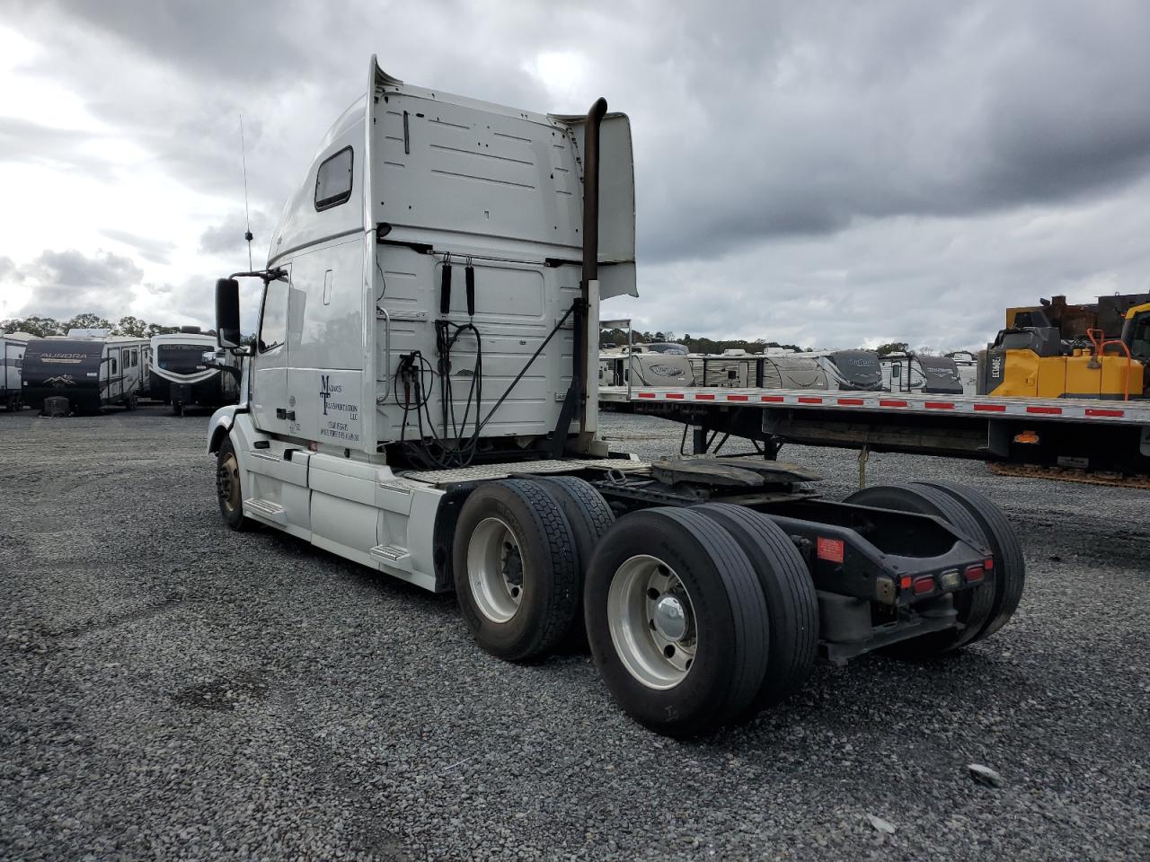 Lot #2969826947 2014 VOLVO VN VNL