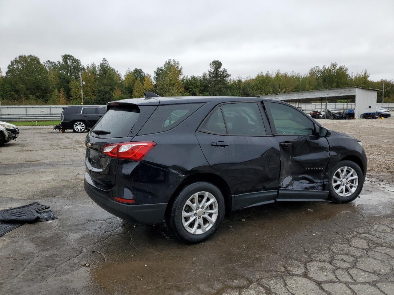 Lot #3021006215 2020 CHEVROLET EQUINOX LS