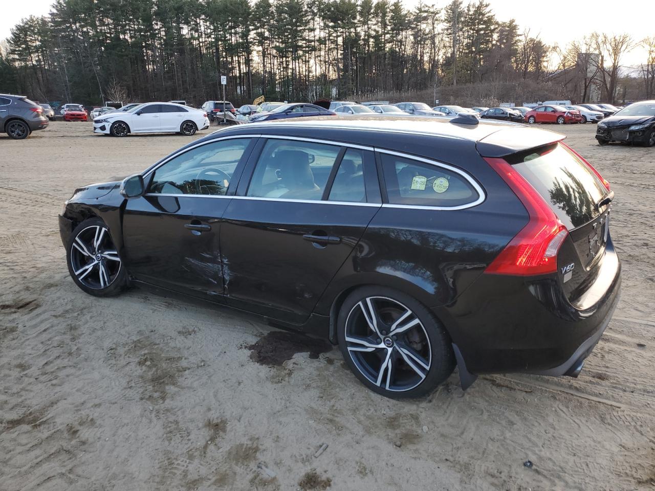 Lot #3024183798 2017 VOLVO V60 T6 R-D