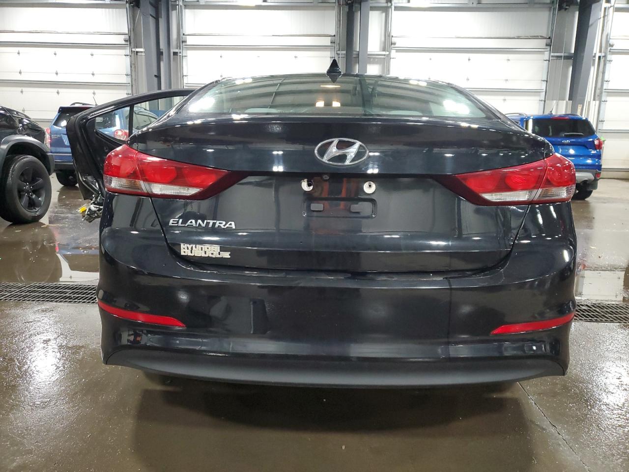 Lot #3003557170 2017 HYUNDAI ELANTRA SE