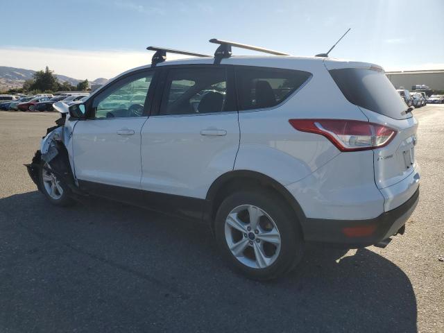 VIN 1FMCU0GX7FUB95418 2015 Ford Escape, SE no.2