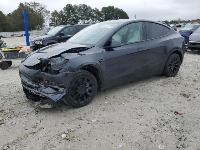 2024 TESLA MODEL Y - 7SAYGAEE2RF068357
