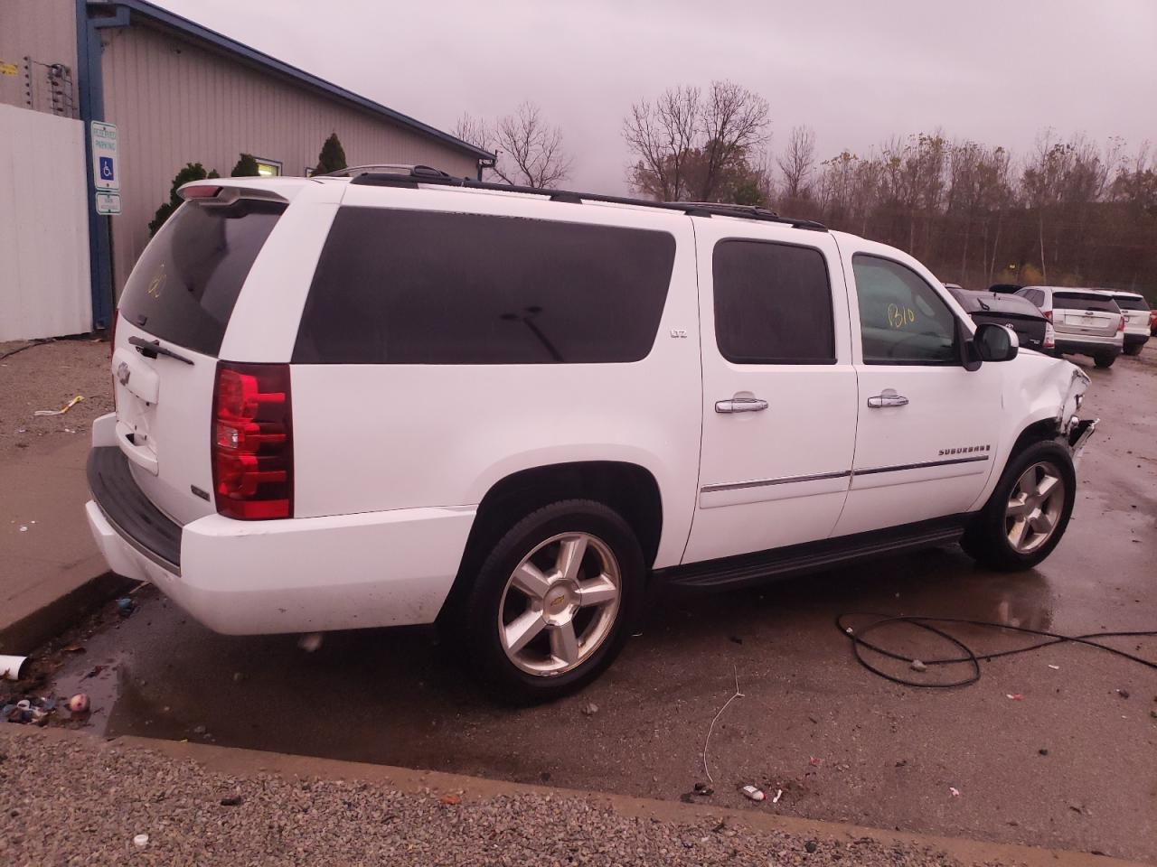 Lot #2960181175 2009 CHEVROLET SUBURBAN C