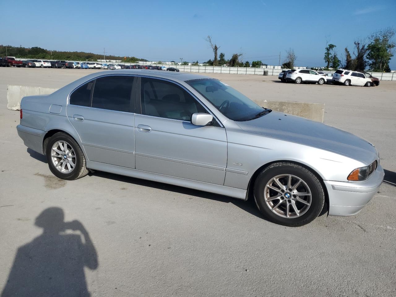 Lot #2993718151 2003 BMW 525 I AUTO