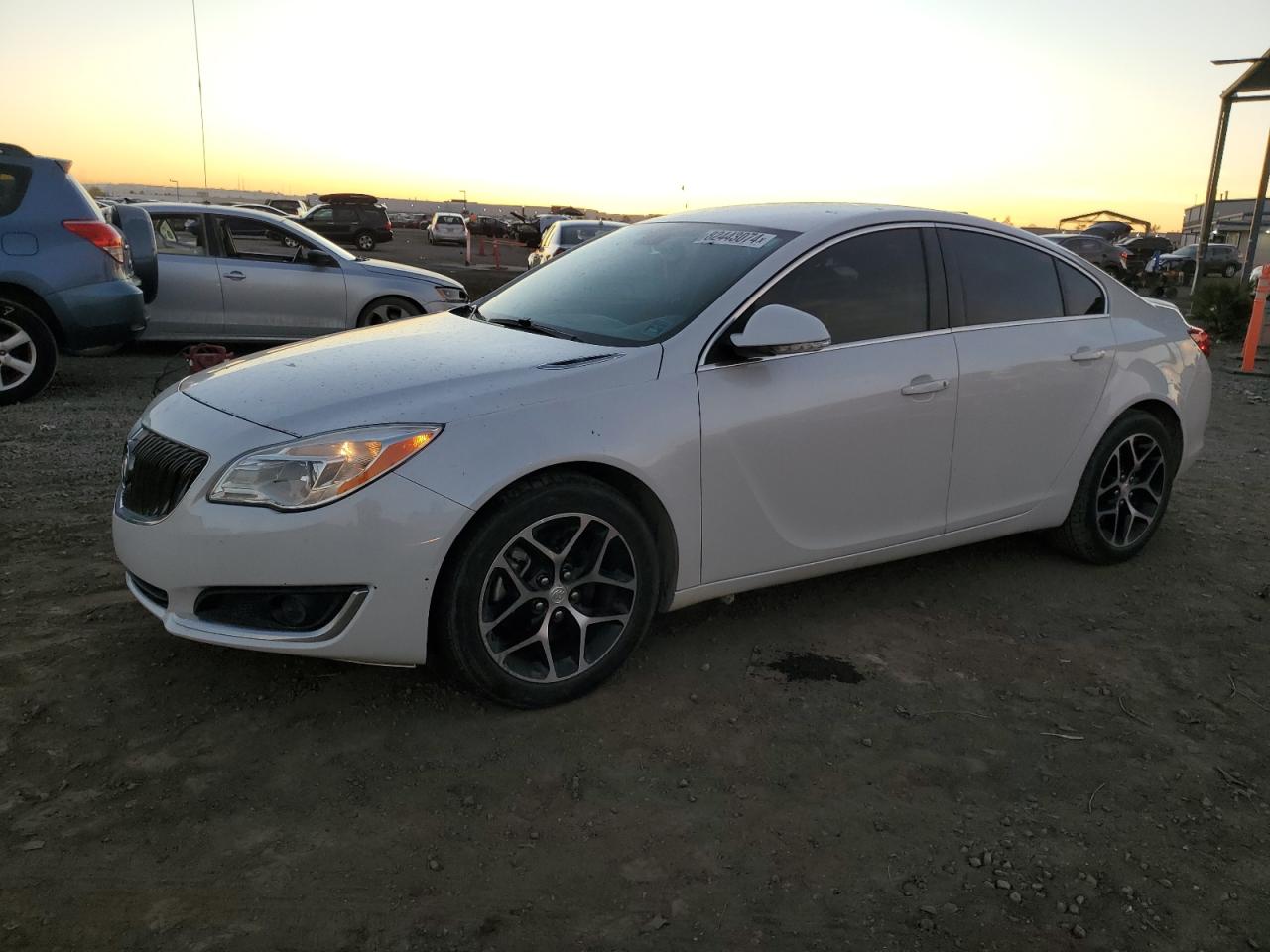 2G4GL5EX1H9153296 BUICK REGAL SPOR 2017