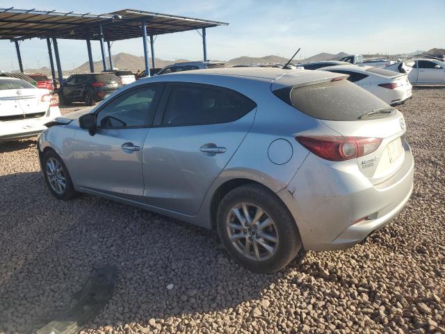 VIN 3MZBN1K79JM208075 2018 MAZDA 3 no.2