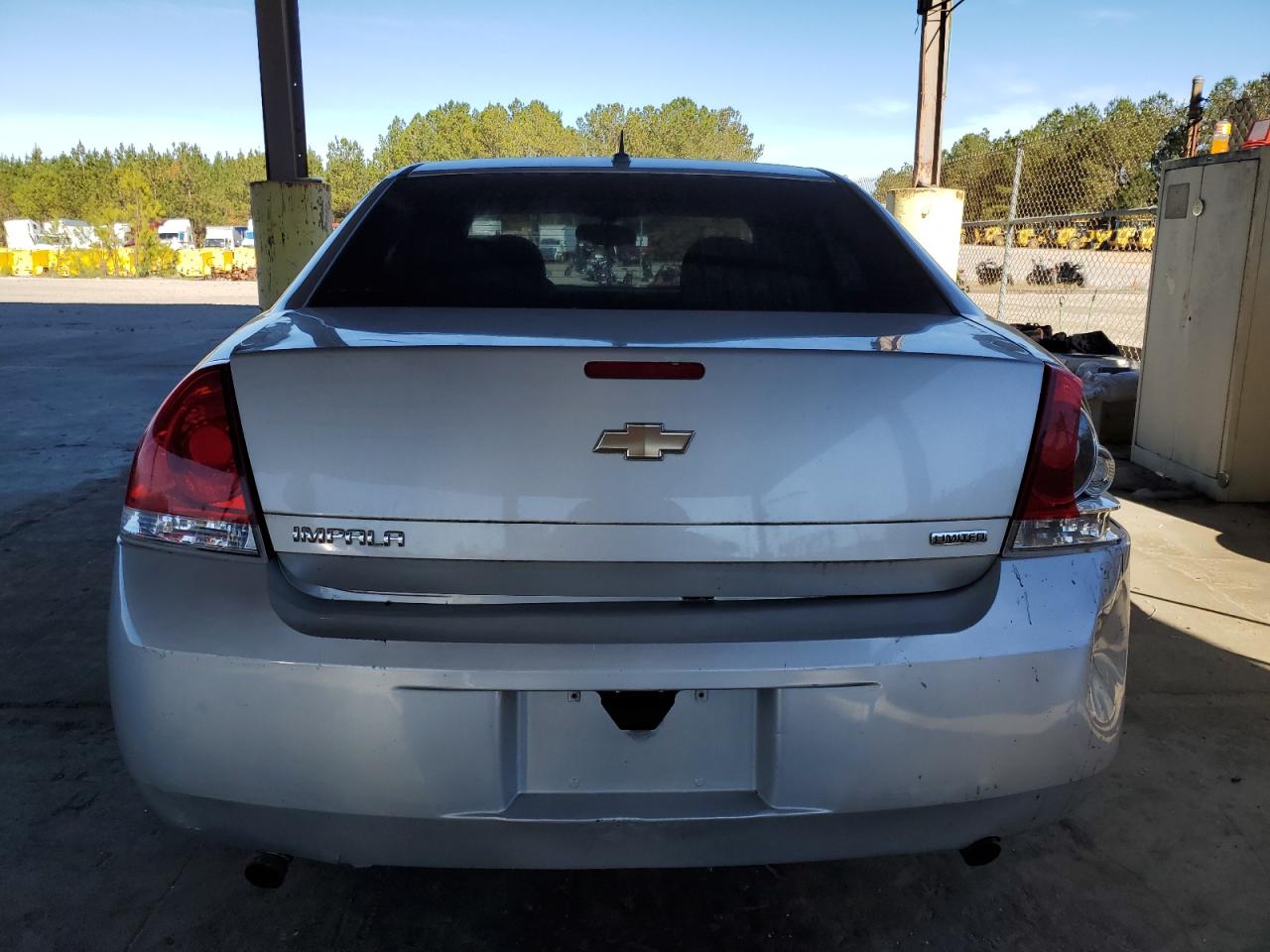 Lot #3003330116 2015 CHEVROLET IMPALA LIM