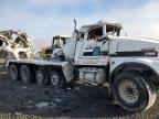 Lot #2979613569 2004 KENWORTH CONSTRUCTI