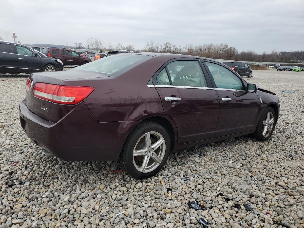 Lot #2989319945 2011 LINCOLN MKZ