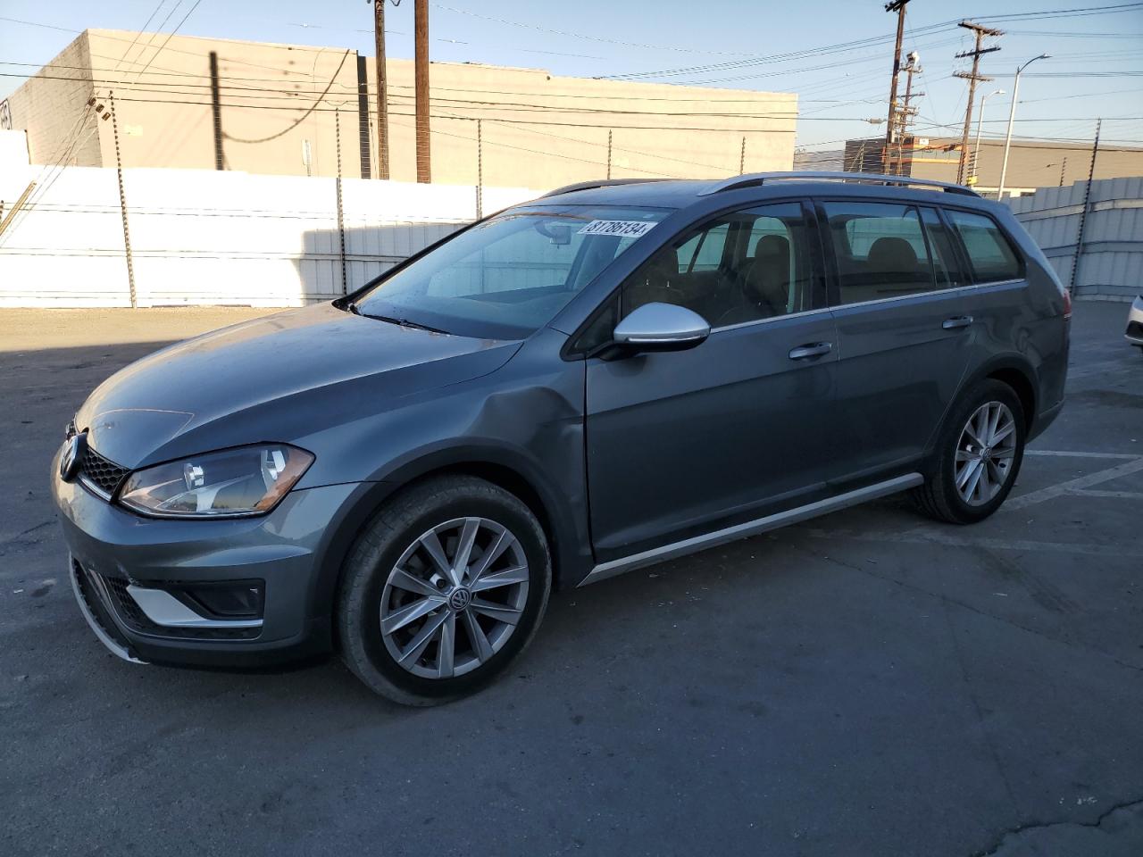 3VWH17AU6HM536693 VOLKSWAGEN GOLF ALLTR 2017