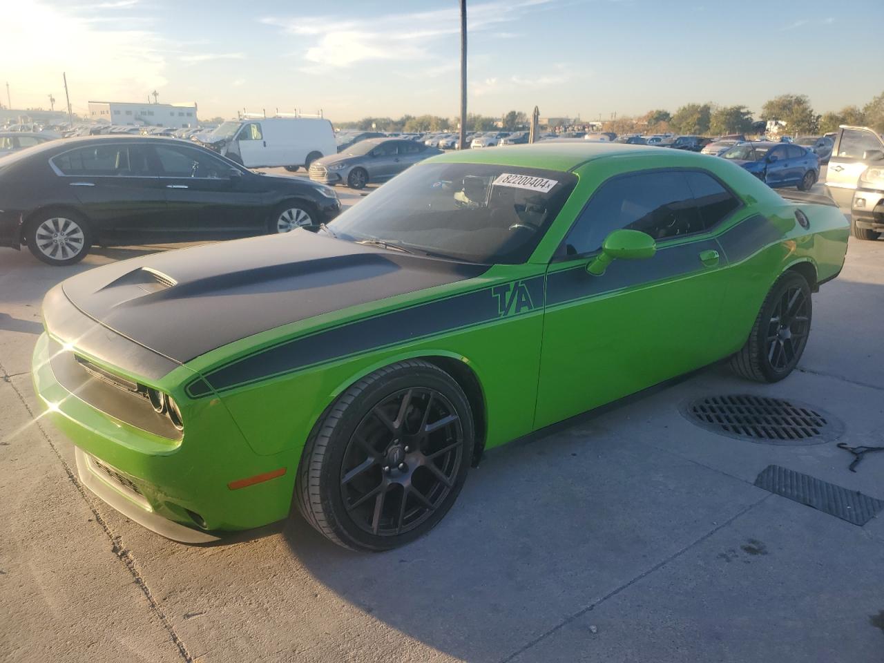 Lot #3003280137 2017 DODGE CHALLENGER