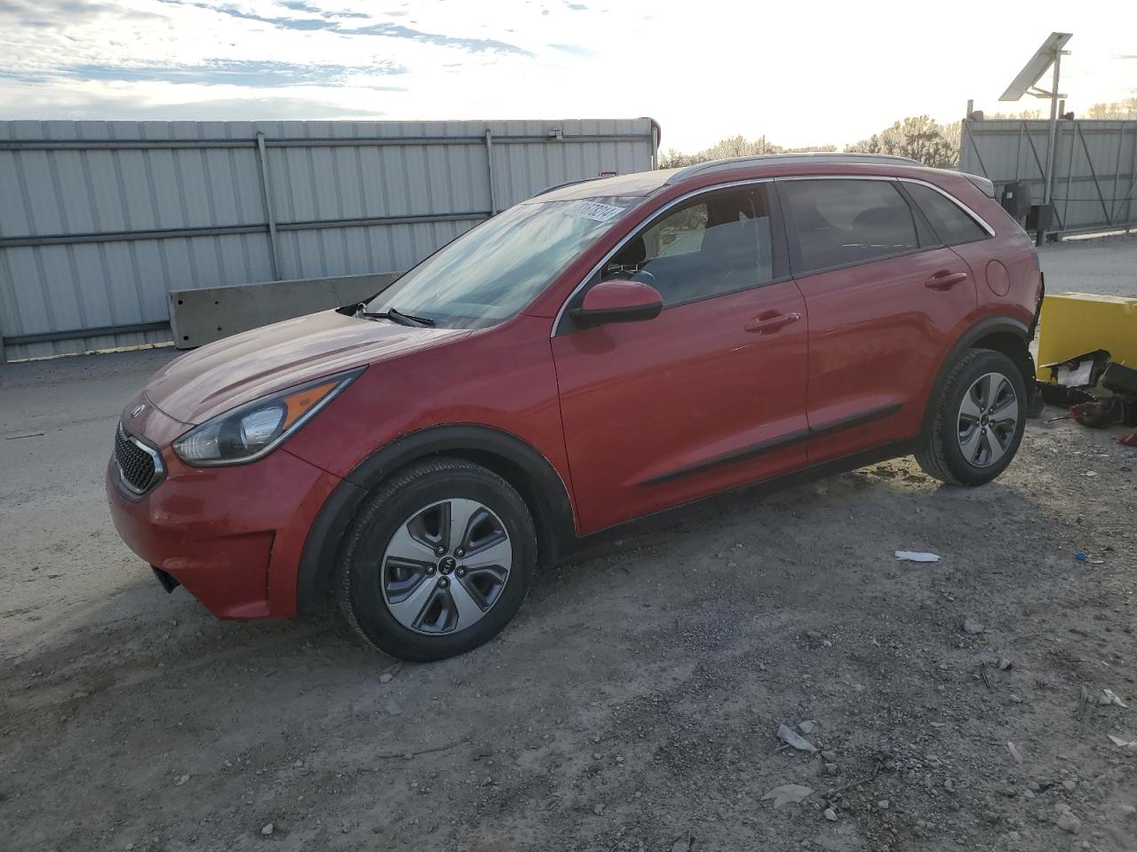  Salvage Kia Niro