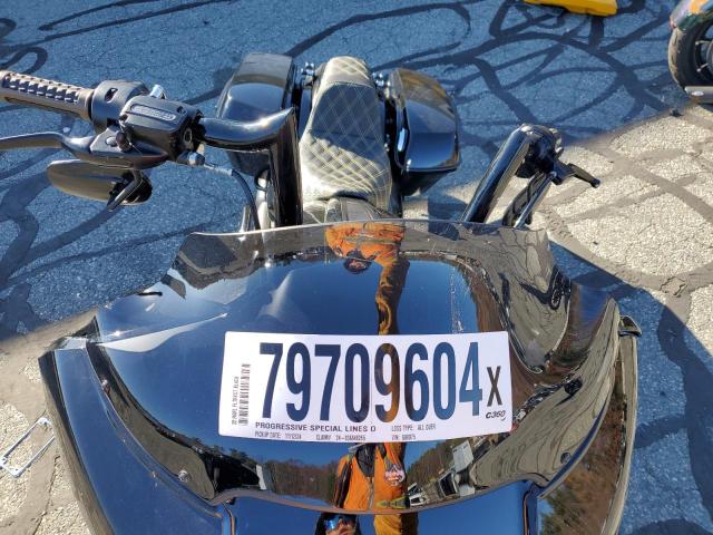 2022 HARLEY-DAVIDSON FLTRXST 1HD1ACL1XNB608075