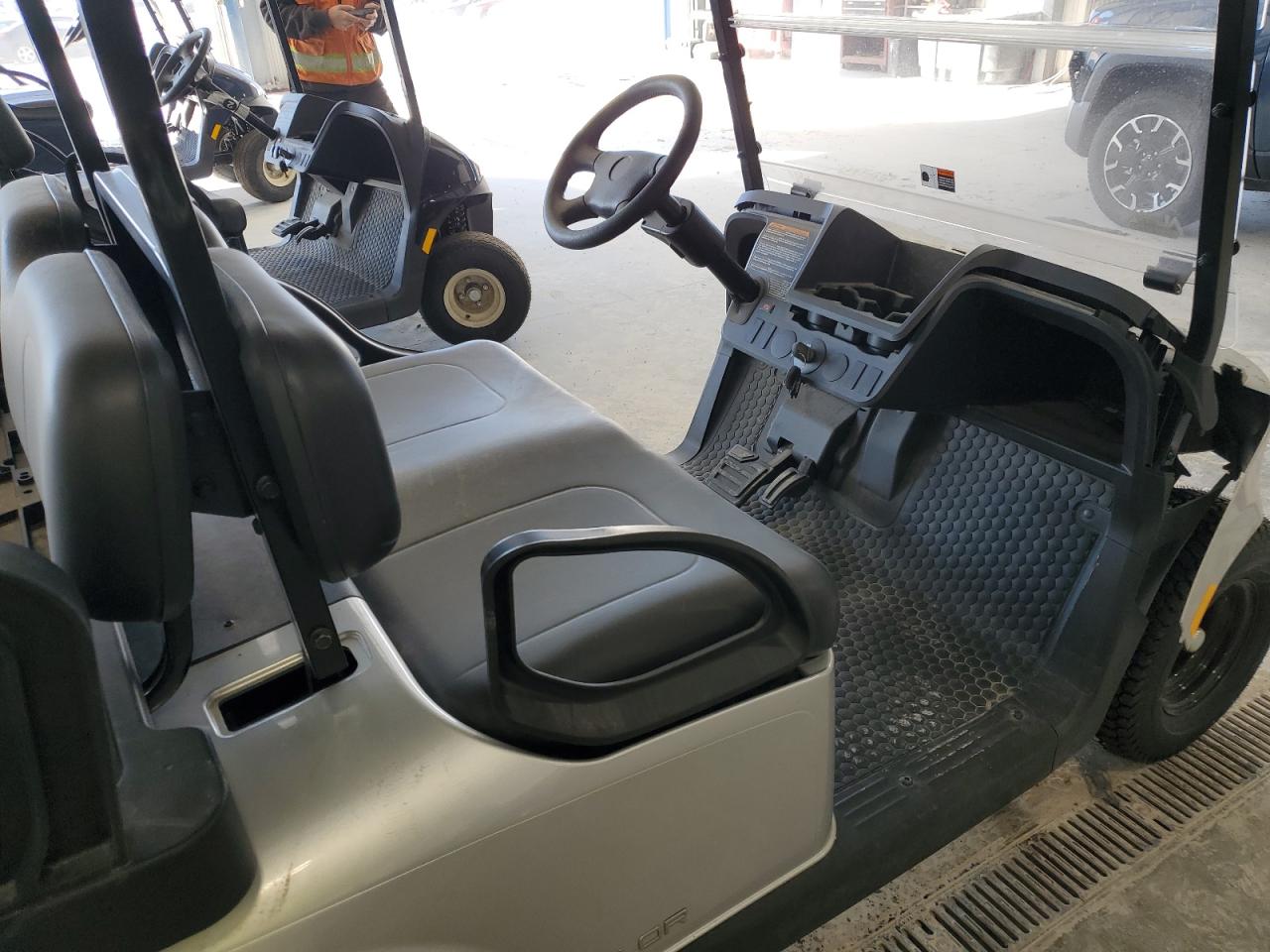 Lot #3008785121 2024 EZGO GOLF CART