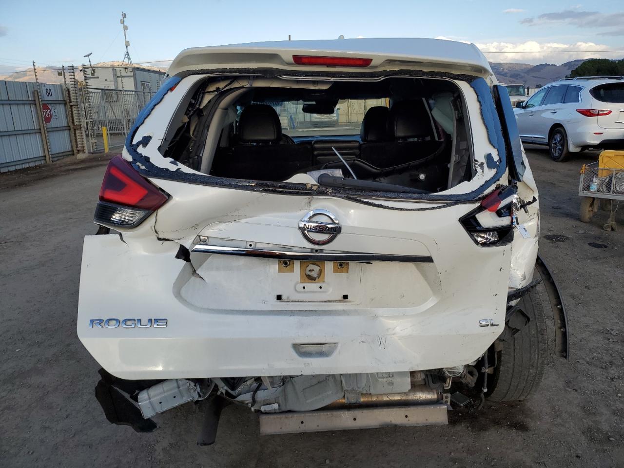 Lot #3044582210 2017 NISSAN ROGUE S