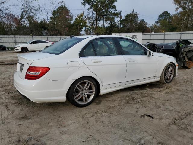 VIN WDDGF4HB2DR270896 2013 MERCEDES-BENZ C-CLASS no.3