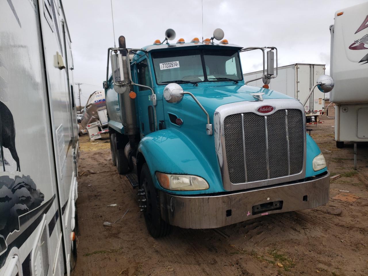 Lot #2988600276 2015 PETERBILT 384