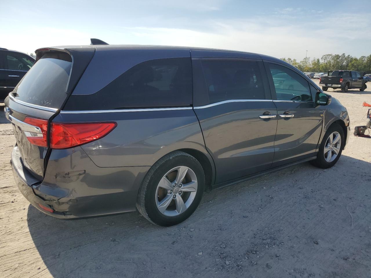 Lot #3020603944 2018 HONDA ODYSSEY EX