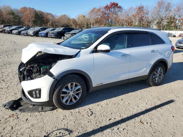 2016 KIA SORENTO LX - 5XYPGDA58GG018200