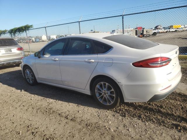 VIN 3FA6P0HD4KR161120 2019 Ford Fusion, SE no.2