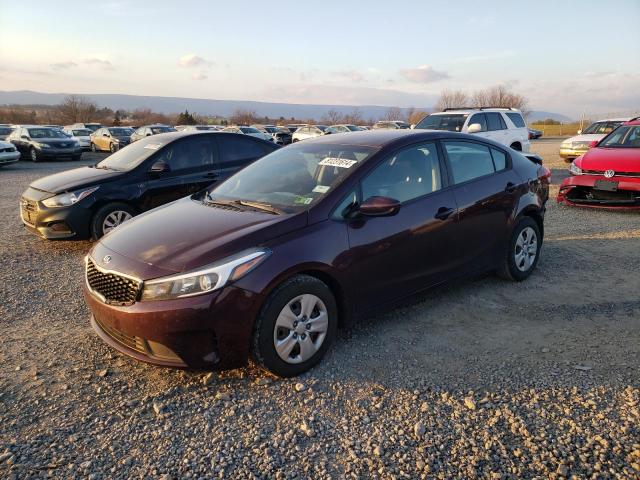 VIN 3KPFK4A77JE168654 2018 KIA FORTE no.1