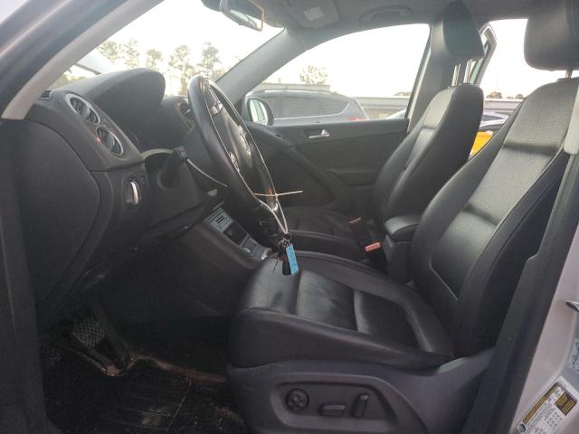 2016 VOLKSWAGEN TIGUAN S - WVGAV7AX3GW560284