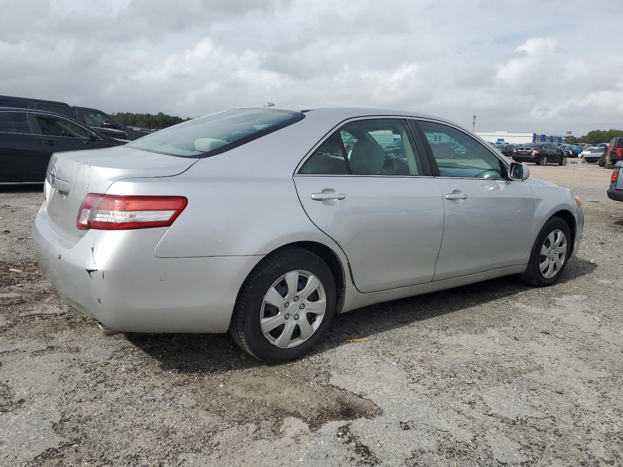 Lot #2986822269 2010 TOYOTA CAMRY SE