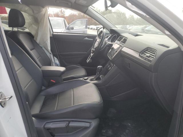 2018 VOLKSWAGEN TIGUAN SE - 3VV2B7AX5JM042199