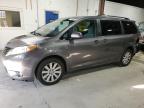 TOYOTA SIENNA LE photo