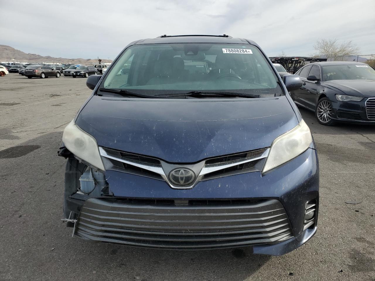 Lot #3025810301 2019 TOYOTA SIENNA XLE