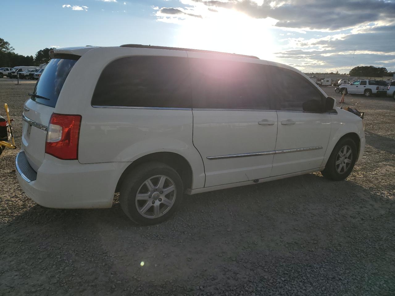 Lot #3020567191 2013 CHRYSLER TOWN & COU