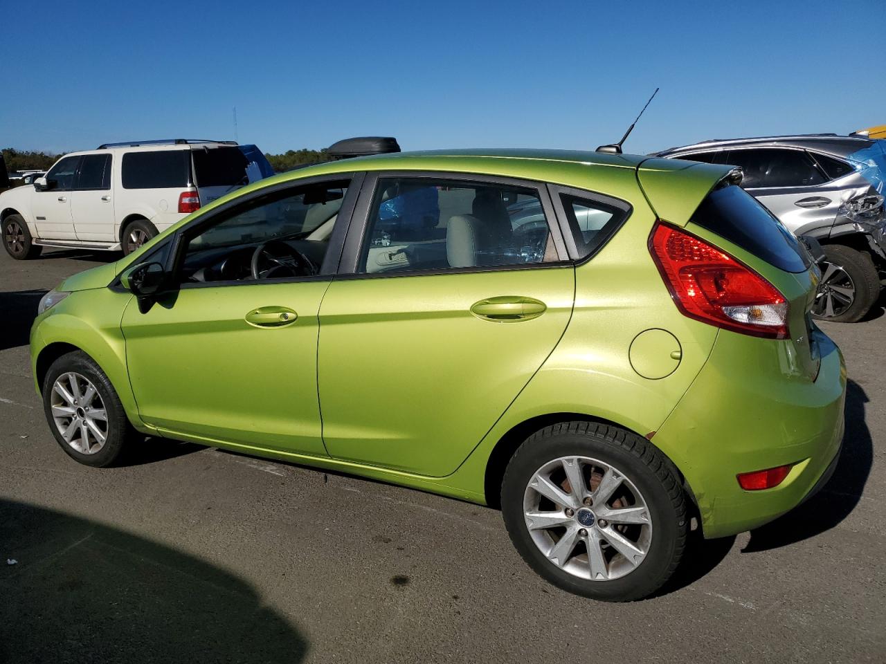 Lot #2989152778 2011 FORD FIESTA SE