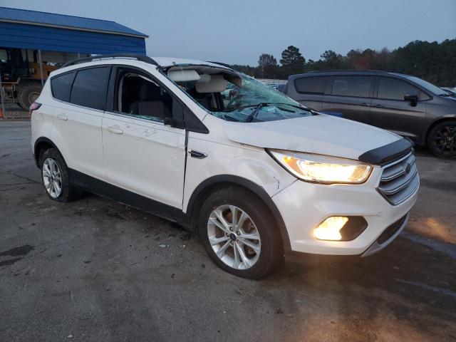 2018 FORD ESCAPE SE - 1FMCU9GD0JUB37010