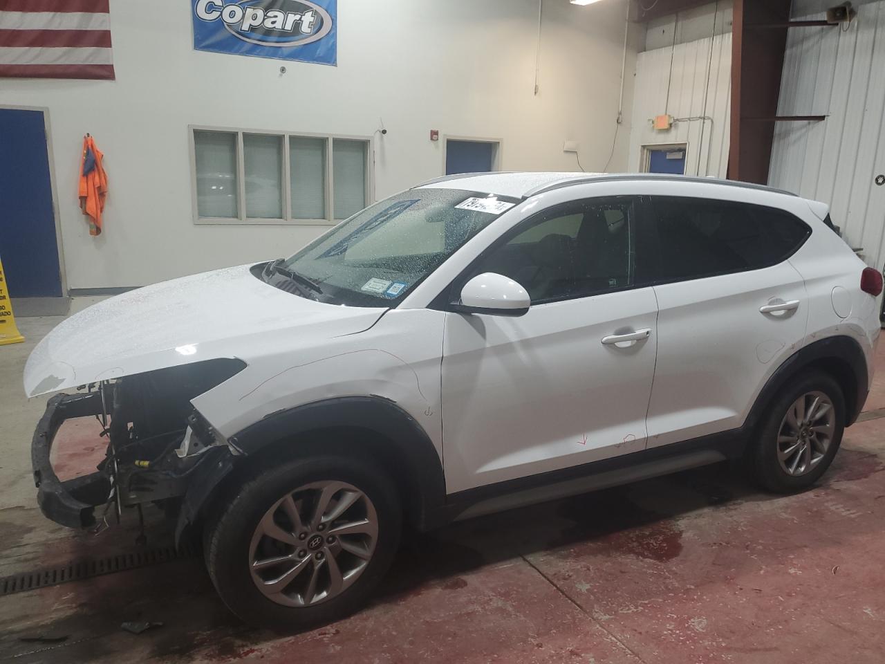  Salvage Hyundai TUCSON