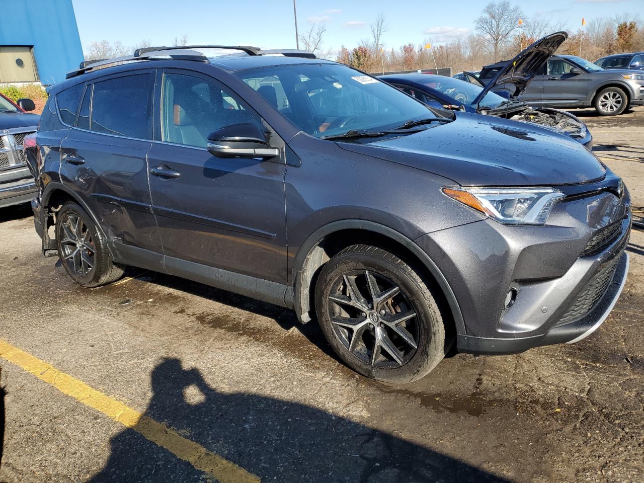 Lot #2986742233 2016 TOYOTA RAV4 SE