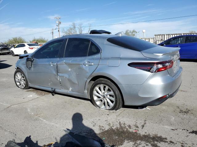 VIN 4T1C11AK7NU694262 2022 TOYOTA CAMRY no.2