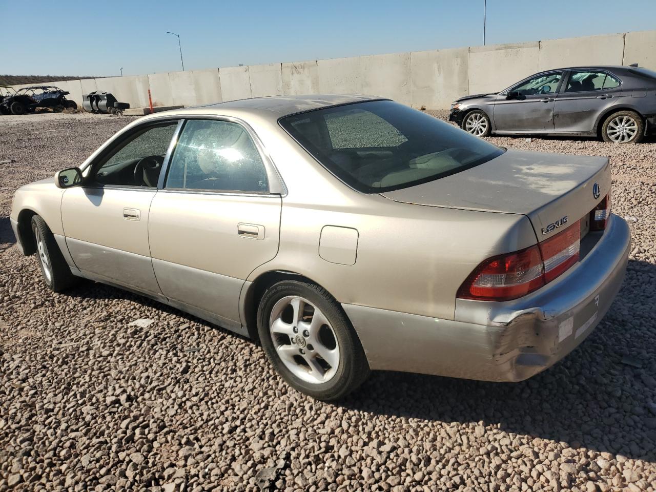 Lot #3028429273 2001 LEXUS ES 300