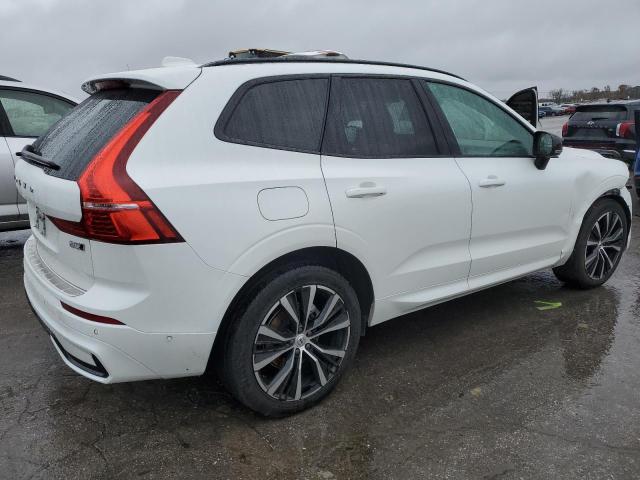 VOLVO XC60 PLUS 2023 white  gas YV4L12RW0P1346161 photo #4