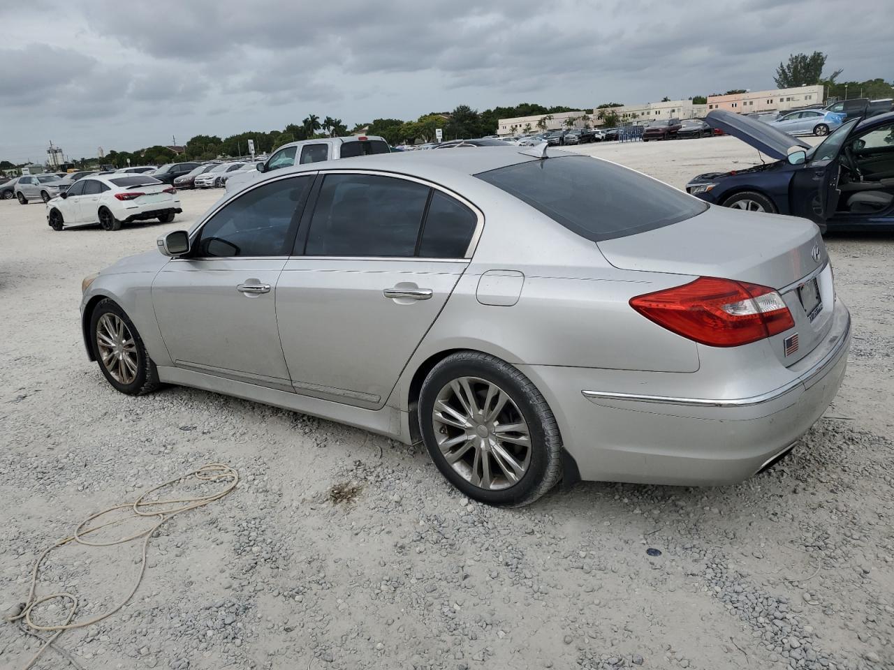 Lot #3029579079 2012 HYUNDAI GENESIS 4.