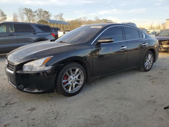 NISSAN MAXIMA S