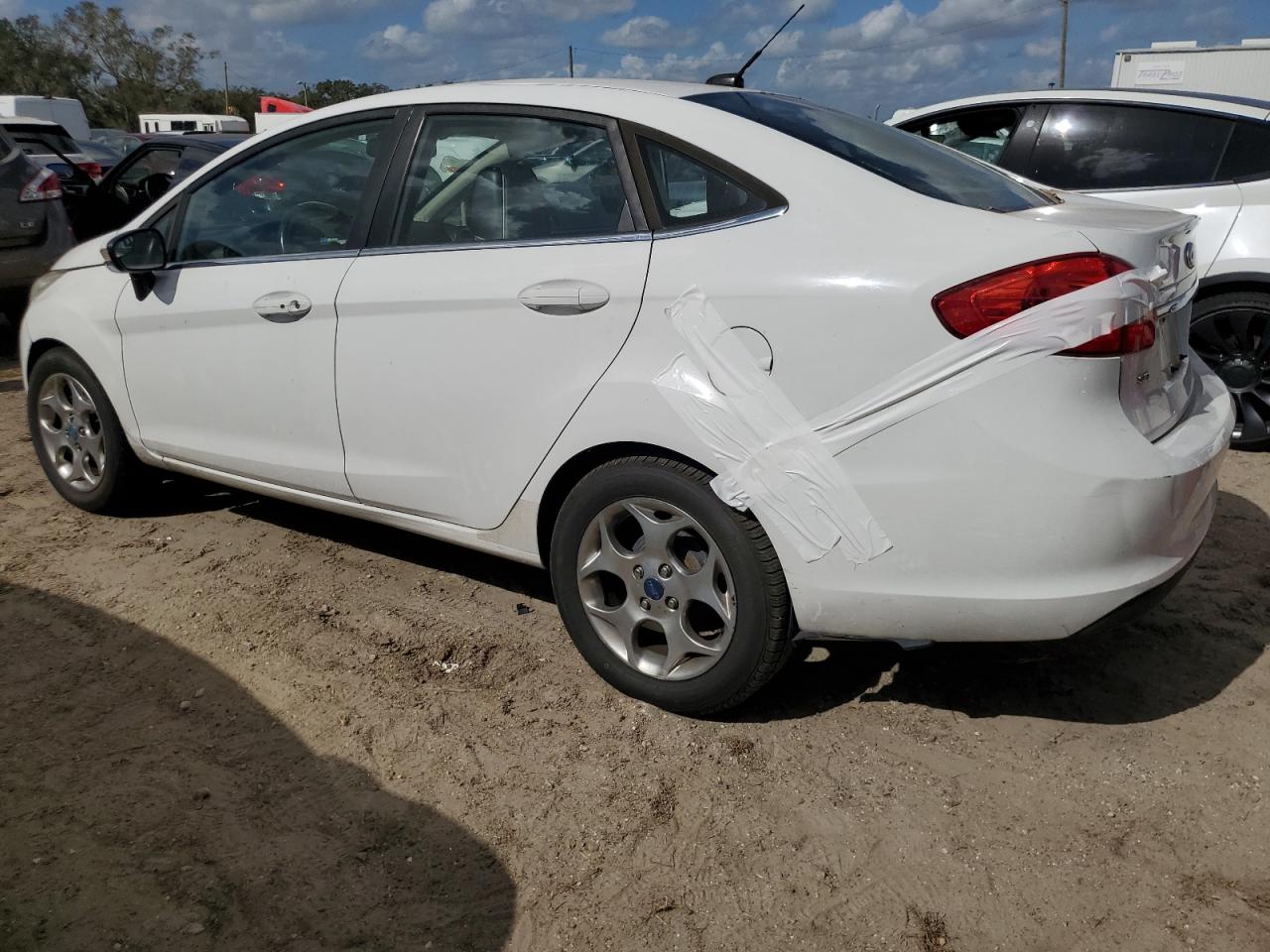 Lot #2952831802 2012 FORD FIESTA SEL